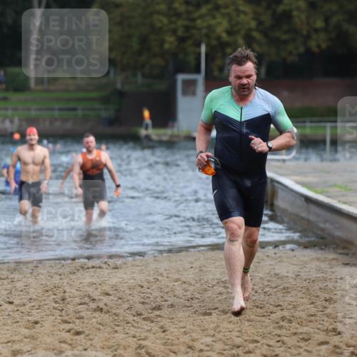 13.09.2026 - Stadtparktriathlon Mo-Foto http://msf.ph/oto/10257135 13.09.2026 10:54:26 Schwimmen 592, 663, 694 meine-sportfotos.de