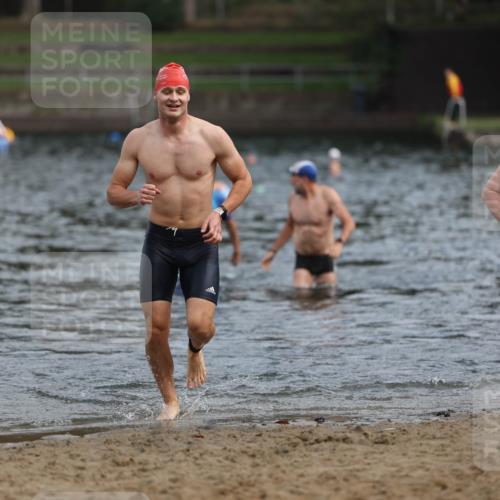 13.09.2026 - Stadtparktriathlon Mo-Foto http://msf.ph/oto/10257142 13.09.2026 10:54:29 Schwimmen 592, 663, 694 meine-sportfotos.de