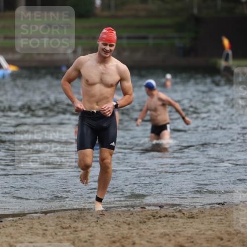13.09.2026 - Stadtparktriathlon Mo-Foto http://msf.ph/oto/10257144 13.09.2026 10:54:30 Schwimmen 592, 618, 663, 694, 703 meine-sportfotos.de