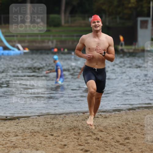13.09.2026 - Stadtparktriathlon Mo-Foto http://msf.ph/oto/10257151 13.09.2026 10:54:31 Schwimmen 618, 663, 694, 703 meine-sportfotos.de