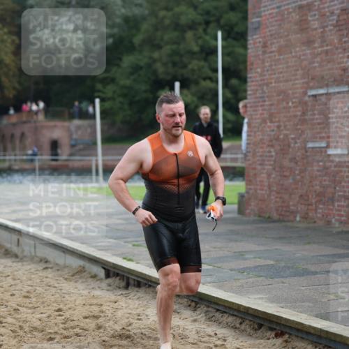 13.09.2026 - Stadtparktriathlon Mo-Foto http://msf.ph/oto/10257165 13.09.2026 10:54:35 Schwimmen 618, 663, 694, 703 meine-sportfotos.de