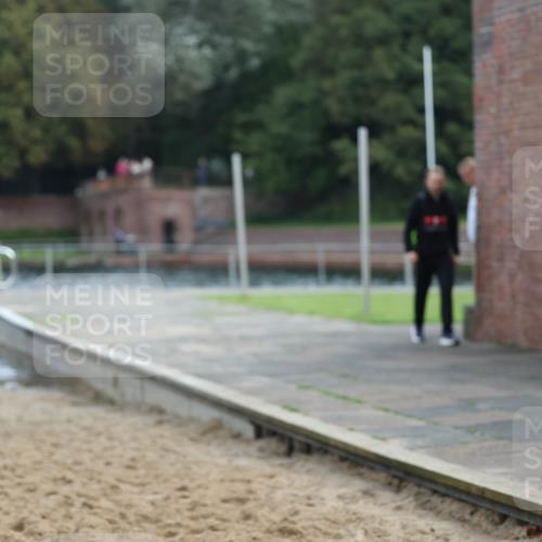 13.09.2026 - Stadtparktriathlon Mo-Foto http://msf.ph/oto/10257169 13.09.2026 10:54:36 Schwimmen 618, 663, 694, 703 meine-sportfotos.de