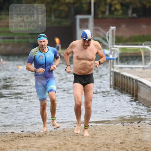 13.09.2026 - Stadtparktriathlon Mo-Foto http://msf.ph/oto/10257181 13.09.2026 10:54:40 Schwimmen 618, 703 meine-sportfotos.de