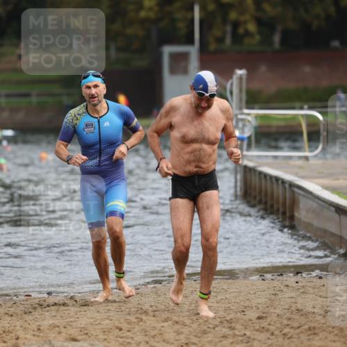 13.09.2026 - Stadtparktriathlon Mo-Foto http://msf.ph/oto/10257184 13.09.2026 10:54:40 Schwimmen 618, 703 meine-sportfotos.de