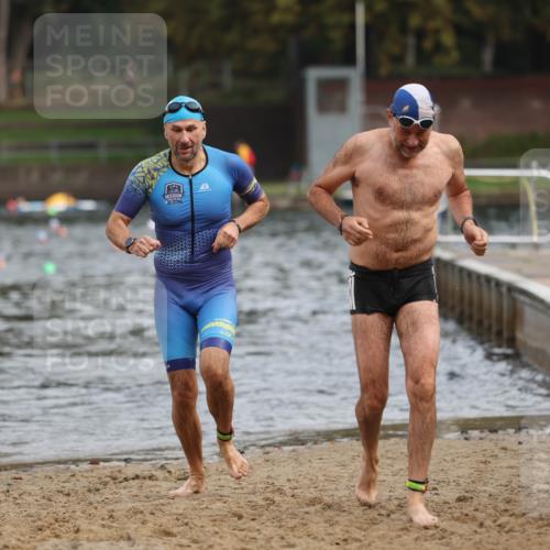 13.09.2026 - Stadtparktriathlon Mo-Foto http://msf.ph/oto/10257187 13.09.2026 10:54:41 Schwimmen 618, 703 meine-sportfotos.de