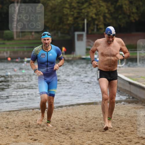 13.09.2026 - Stadtparktriathlon Mo-Foto http://msf.ph/oto/10257192 13.09.2026 10:54:42 Schwimmen 618, 703 meine-sportfotos.de