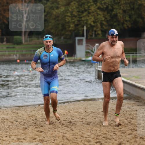 13.09.2026 - Stadtparktriathlon Mo-Foto http://msf.ph/oto/10257193 13.09.2026 10:54:42 Schwimmen 618, 703 meine-sportfotos.de