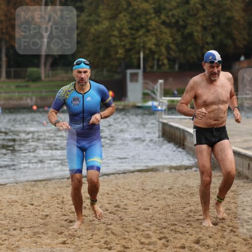 13.09.2026 - Stadtparktriathlon Mo-Foto http://msf.ph/oto/10257196 13.09.2026 10:54:43 Schwimmen 618, 703 meine-sportfotos.de