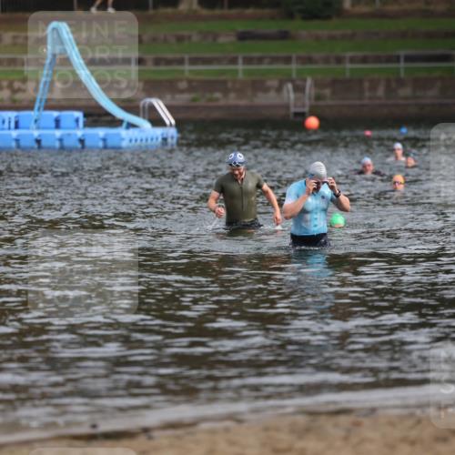 13.09.2026 - Stadtparktriathlon Mo-Foto http://msf.ph/oto/10257202 13.09.2026 10:54:56 Schwimmen  meine-sportfotos.de