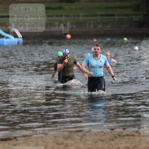 13.09.2026 - Stadtparktriathlon Mo-Foto http://msf.ph/oto/10257213 13.09.2026 10:55:04 Schwimmen 596, 643 meine-sportfotos.de