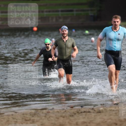 13.09.2026 - Stadtparktriathlon Mo-Foto http://msf.ph/oto/10257225 13.09.2026 10:55:09 Schwimmen 596, 610, 643 meine-sportfotos.de