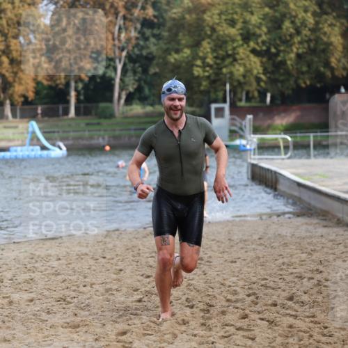 13.09.2026 - Stadtparktriathlon Mo-Foto http://msf.ph/oto/10257245 13.09.2026 10:55:15 Schwimmen 596, 610, 637, 643 meine-sportfotos.de