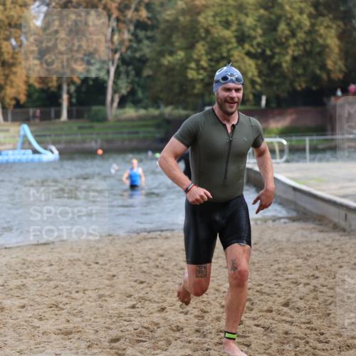 13.09.2026 - Stadtparktriathlon Mo-Foto http://msf.ph/oto/10257247 13.09.2026 10:55:15 Schwimmen 596, 610, 637, 643 meine-sportfotos.de
