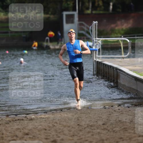 13.09.2026 - Stadtparktriathlon Mo-Foto http://msf.ph/oto/10257262 13.09.2026 10:55:25 Schwimmen 637 meine-sportfotos.de