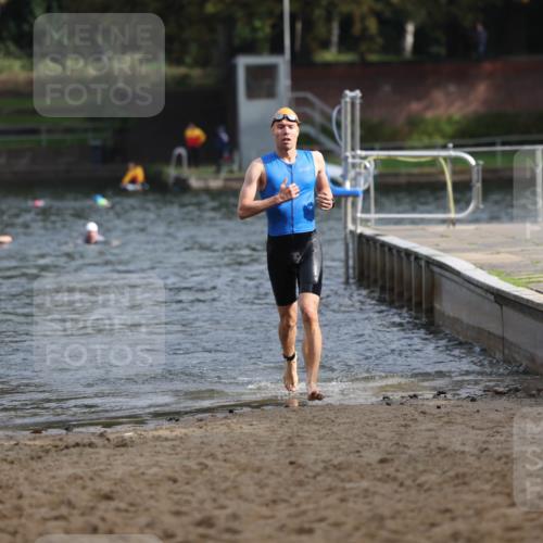 13.09.2026 - Stadtparktriathlon Mo-Foto http://msf.ph/oto/10257264 13.09.2026 10:55:25 Schwimmen 637 meine-sportfotos.de