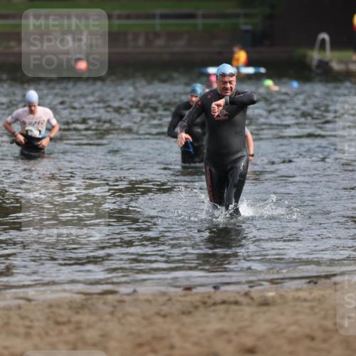 13.09.2026 - Stadtparktriathlon Mo-Foto http://msf.ph/oto/10257298 13.09.2026 10:55:41 Schwimmen 636 meine-sportfotos.de