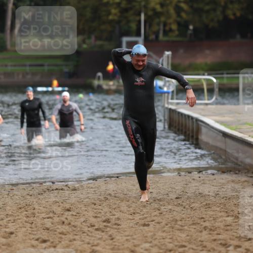 13.09.2026 - Stadtparktriathlon Mo-Foto http://msf.ph/oto/10257320 13.09.2026 10:55:47 Schwimmen 636, 642, 657, 690 meine-sportfotos.de