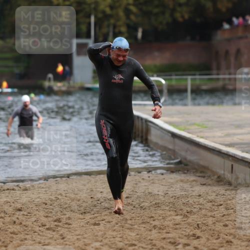 13.09.2026 - Stadtparktriathlon Mo-Foto http://msf.ph/oto/10257323 13.09.2026 10:55:48 Schwimmen 636, 642, 657, 690 meine-sportfotos.de