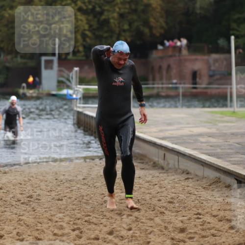 13.09.2026 - Stadtparktriathlon Mo-Foto http://msf.ph/oto/10257328 13.09.2026 10:55:49 Schwimmen 636, 642, 657, 690 meine-sportfotos.de