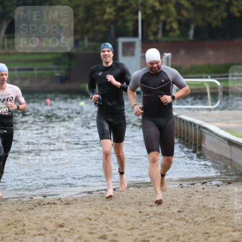 13.09.2026 - Stadtparktriathlon Mo-Foto http://msf.ph/oto/10257349 13.09.2026 10:55:56 Schwimmen 642, 657, 690 meine-sportfotos.de