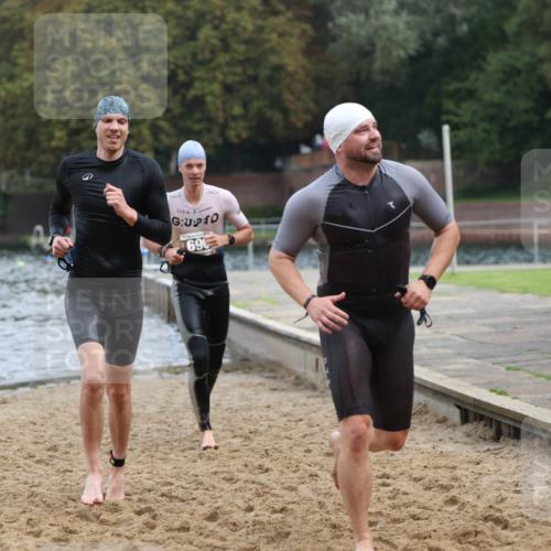 13.09.2026 - Stadtparktriathlon Mo-Foto http://msf.ph/oto/10257362 13.09.2026 10:55:58 Schwimmen 642, 657, 690 meine-sportfotos.de