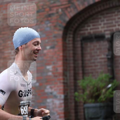 13.09.2026 - Stadtparktriathlon Mo-Foto http://msf.ph/oto/10257377 13.09.2026 10:56:02 Schwimmen 642, 657, 690 meine-sportfotos.de