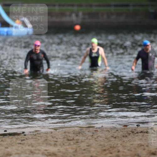 13.09.2026 - Stadtparktriathlon Mo-Foto http://msf.ph/oto/10257396 13.09.2026 10:56:58 Schwimmen  meine-sportfotos.de