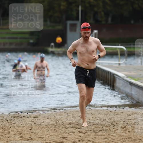 13.09.2026 - Stadtparktriathlon Mo-Foto http://msf.ph/oto/10257423 13.09.2026 11:33:08 Schwimmen 841, 873, 888, 922 meine-sportfotos.de