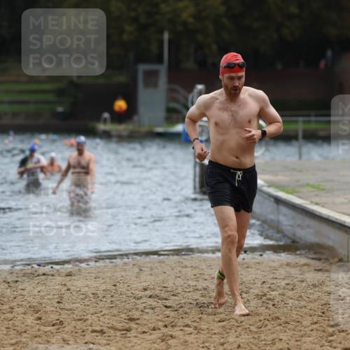 13.09.2026 - Stadtparktriathlon Mo-Foto http://msf.ph/oto/10257427 13.09.2026 11:33:08 Schwimmen 841, 873, 888, 922 meine-sportfotos.de