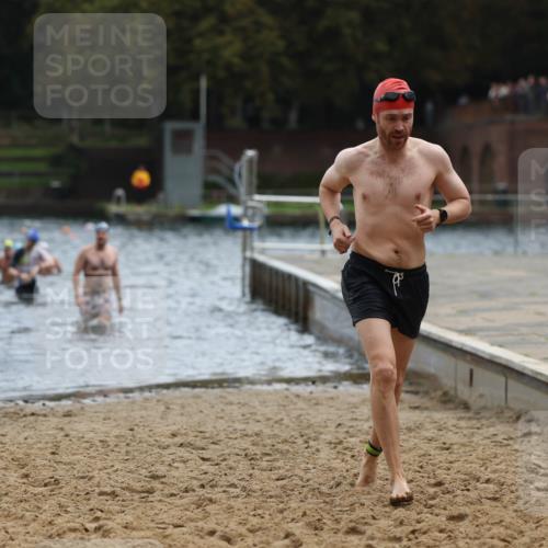 13.09.2026 - Stadtparktriathlon Mo-Foto http://msf.ph/oto/10257432 13.09.2026 11:33:09 Schwimmen 841, 873, 888, 922 meine-sportfotos.de