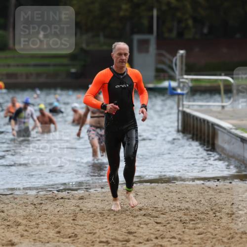 13.09.2026 - Stadtparktriathlon Mo-Foto http://msf.ph/oto/10257451 13.09.2026 11:33:13 Schwimmen 841, 873, 888 meine-sportfotos.de