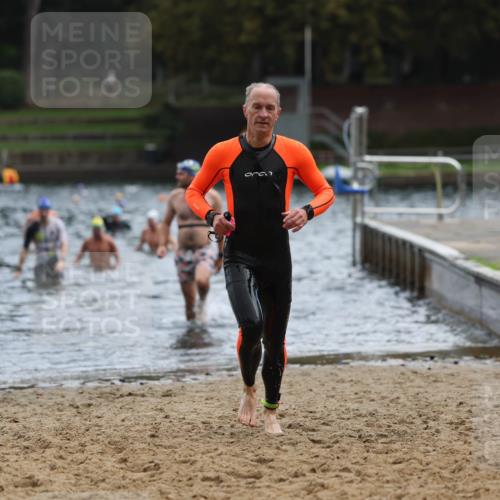 13.09.2026 - Stadtparktriathlon Mo-Foto http://msf.ph/oto/10257452 13.09.2026 11:33:13 Schwimmen 841, 873, 888 meine-sportfotos.de