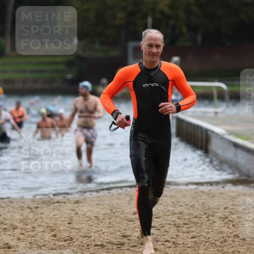 13.09.2026 - Stadtparktriathlon Mo-Foto http://msf.ph/oto/10257455 13.09.2026 11:33:14 Schwimmen 841, 888 meine-sportfotos.de