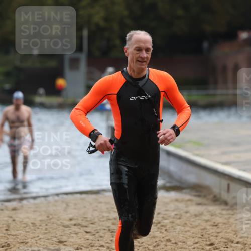 13.09.2026 - Stadtparktriathlon Mo-Foto http://msf.ph/oto/10257459 13.09.2026 11:33:14 Schwimmen 841, 888 meine-sportfotos.de