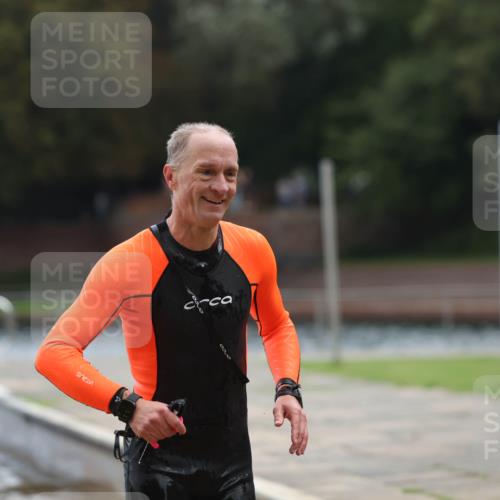 13.09.2026 - Stadtparktriathlon Mo-Foto http://msf.ph/oto/10257463 13.09.2026 11:33:15 Schwimmen 841, 888 meine-sportfotos.de