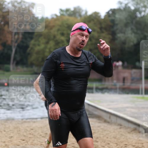 13.09.2026 - Stadtparktriathlon Mo-Foto http://msf.ph/oto/10257472 13.09.2026 10:57:18 Schwimmen 612, 653, 658 meine-sportfotos.de