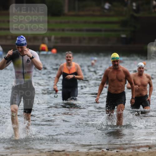 13.09.2026 - Stadtparktriathlon Mo-Foto http://msf.ph/oto/10257488 13.09.2026 11:33:25 Schwimmen 831, 841, 851, 899 meine-sportfotos.de