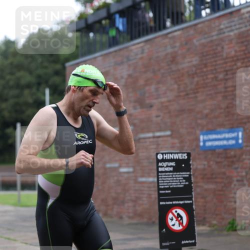 13.09.2026 - Stadtparktriathlon Mo-Foto http://msf.ph/oto/10257492 13.09.2026 10:57:20 Schwimmen 612, 653, 658 meine-sportfotos.de