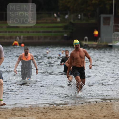 13.09.2026 - Stadtparktriathlon Mo-Foto http://msf.ph/oto/10257494 13.09.2026 11:33:27 Schwimmen 831, 851, 899, 938 meine-sportfotos.de