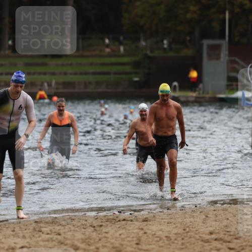 13.09.2026 - Stadtparktriathlon Mo-Foto http://msf.ph/oto/10257497 13.09.2026 11:33:27 Schwimmen 831, 851, 899, 938 meine-sportfotos.de