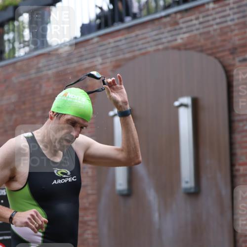 13.09.2026 - Stadtparktriathlon Mo-Foto http://msf.ph/oto/10257498 13.09.2026 10:57:21 Schwimmen 612, 658 meine-sportfotos.de