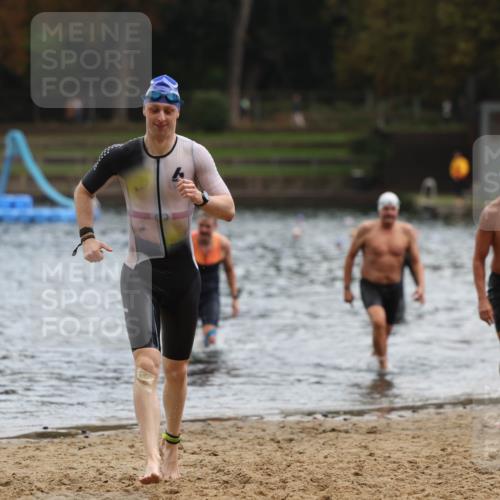 13.09.2026 - Stadtparktriathlon Mo-Foto http://msf.ph/oto/10257508 13.09.2026 11:33:30 Schwimmen 831, 851, 899, 938, 948 meine-sportfotos.de