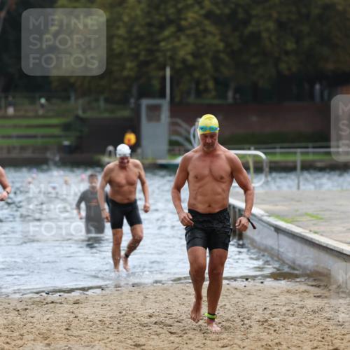 13.09.2026 - Stadtparktriathlon Mo-Foto http://msf.ph/oto/10257515 13.09.2026 11:33:32 Schwimmen 831, 851, 899, 938, 948 meine-sportfotos.de