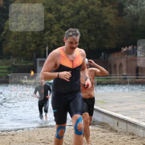 13.09.2026 - Stadtparktriathlon Mo-Foto http://msf.ph/oto/10257534 13.09.2026 11:33:38 Schwimmen 831, 899, 938, 948 meine-sportfotos.de