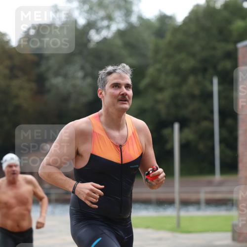 13.09.2026 - Stadtparktriathlon Mo-Foto http://msf.ph/oto/10257539 13.09.2026 11:33:39 Schwimmen 831, 899, 938, 948 meine-sportfotos.de