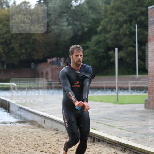 13.09.2026 - Stadtparktriathlon Mo-Foto http://msf.ph/oto/10257557 13.09.2026 11:33:44 Schwimmen 938, 948 meine-sportfotos.de