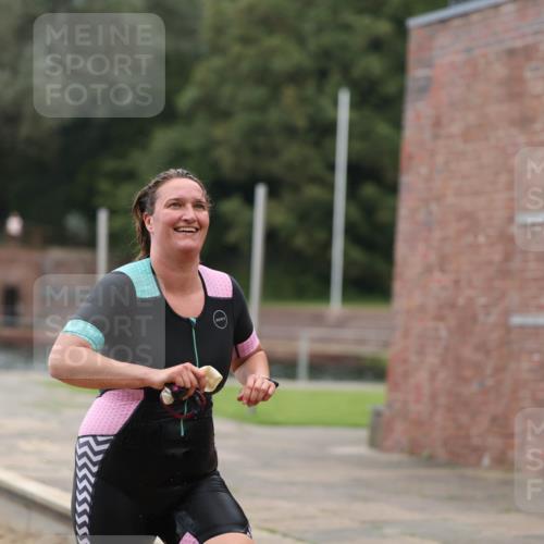 13.09.2026 - Stadtparktriathlon Mo-Foto http://msf.ph/oto/10257580 13.09.2026 11:09:42 Schwimmen 774 meine-sportfotos.de