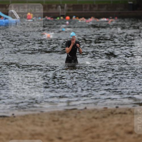 13.09.2026 - Stadtparktriathlon Mo-Foto http://msf.ph/oto/10257600 13.09.2026 11:10:23 Schwimmen 718 meine-sportfotos.de