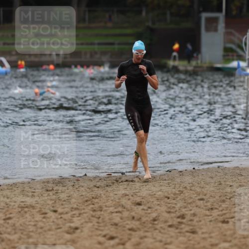 13.09.2026 - Stadtparktriathlon Mo-Foto http://msf.ph/oto/10257621 13.09.2026 11:10:31 Schwimmen 718 meine-sportfotos.de