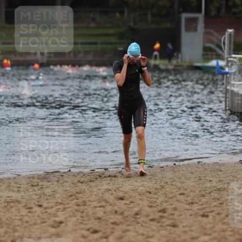 13.09.2026 - Stadtparktriathlon Mo-Foto http://msf.ph/oto/10257625 13.09.2026 11:10:31 Schwimmen 718 meine-sportfotos.de